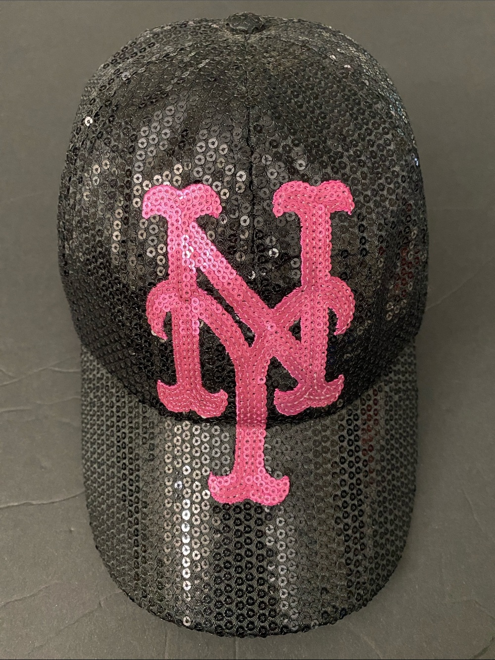 New York Mets ‘47 MBL Black Sequin Baseball Cap with Pink Logo - Picture 4 of 8